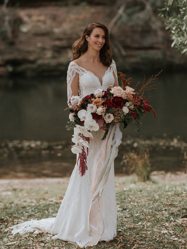 Simple V- neck Long Sleeve Mermaid Lace Long Wedding Dresses.DB10782