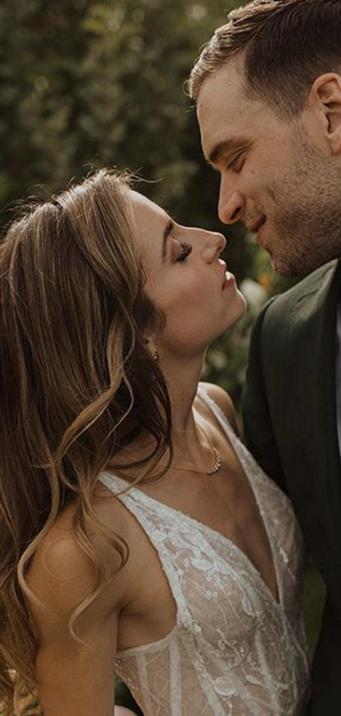 Mermaid V-Neck Tulle Lace See-through Wedding Dresses.DB10409