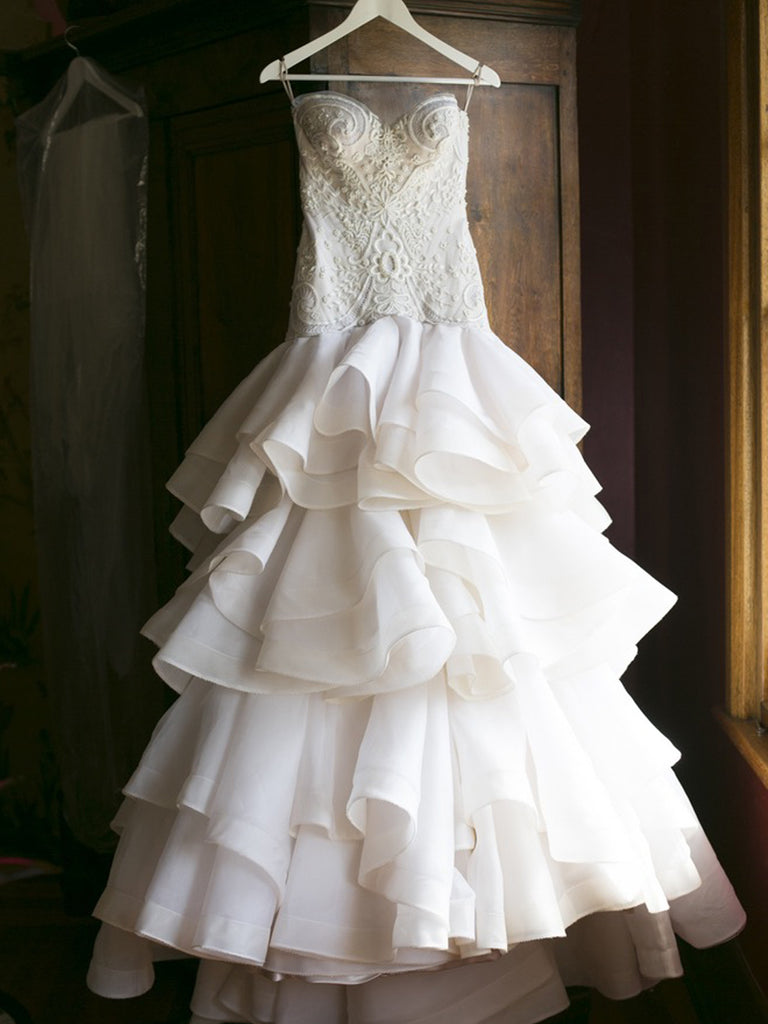 Gorgeous Beads Lace Sweetheart Strapless Ruffles Tiered Organza Wedding Dresses,DB0141