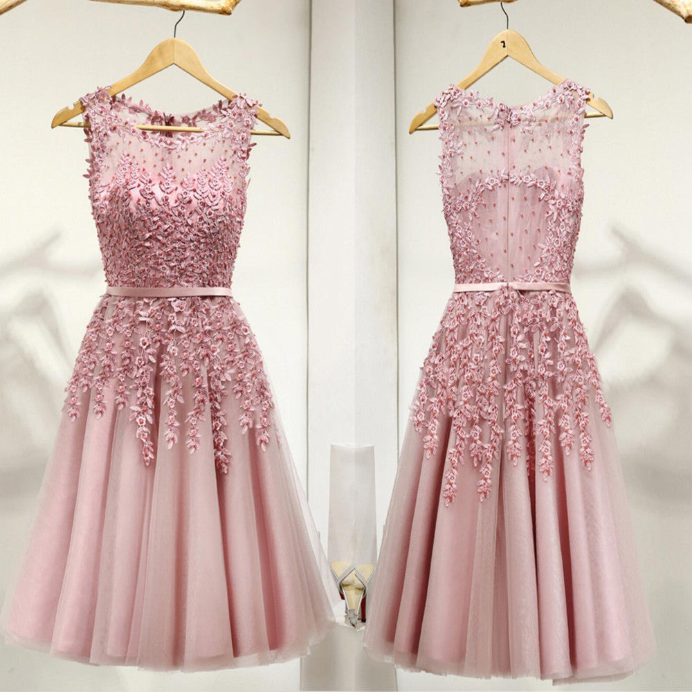 Lovely Junior Round Neckline Sleeveless Lace Appliques Sweetheart Keyhole Back Homecoming Dresses, BD00158
